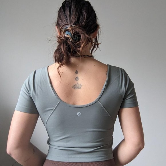 ✨Lululemon Align Tee✨ - Picture 2 of 3